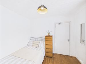 Bedroom - click for photo gallery